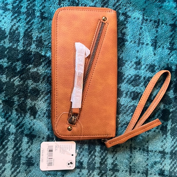 Free People Vegan Leather Wallet - Picture 2 of 4